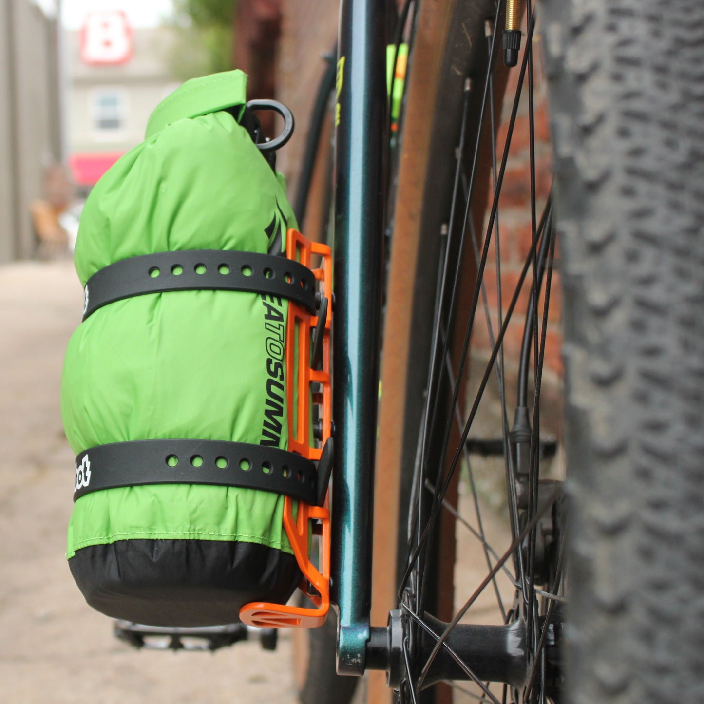 Cargo Mount, Orange